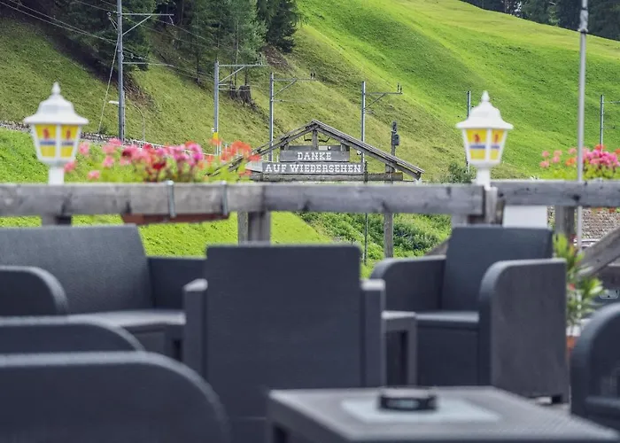 Maxon Pavillon By Mountain دافوس